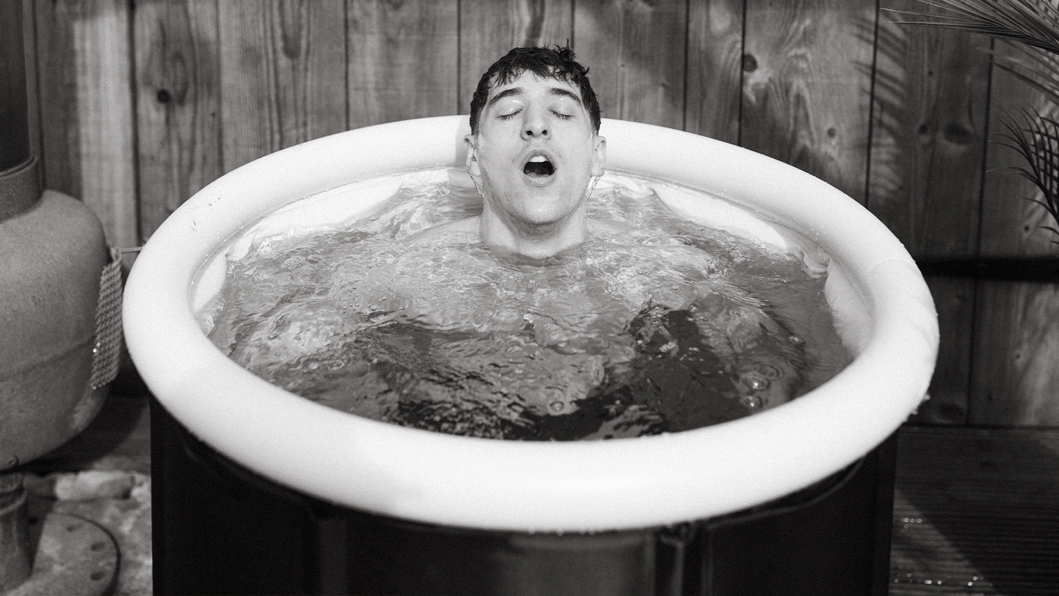 Ice Bath Therapy: Unlocking the Benefits of Cold Water Therapy for Personal Development